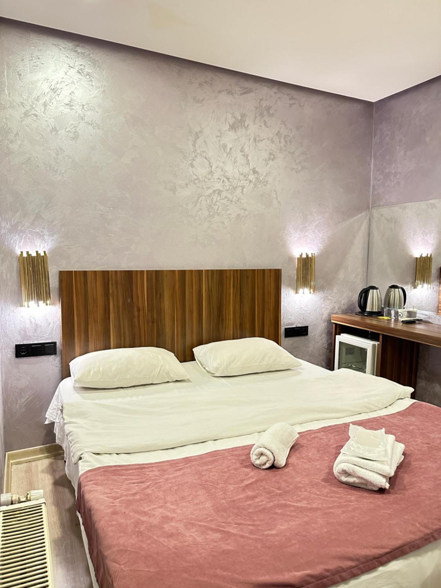 Taxim Alyon Otel