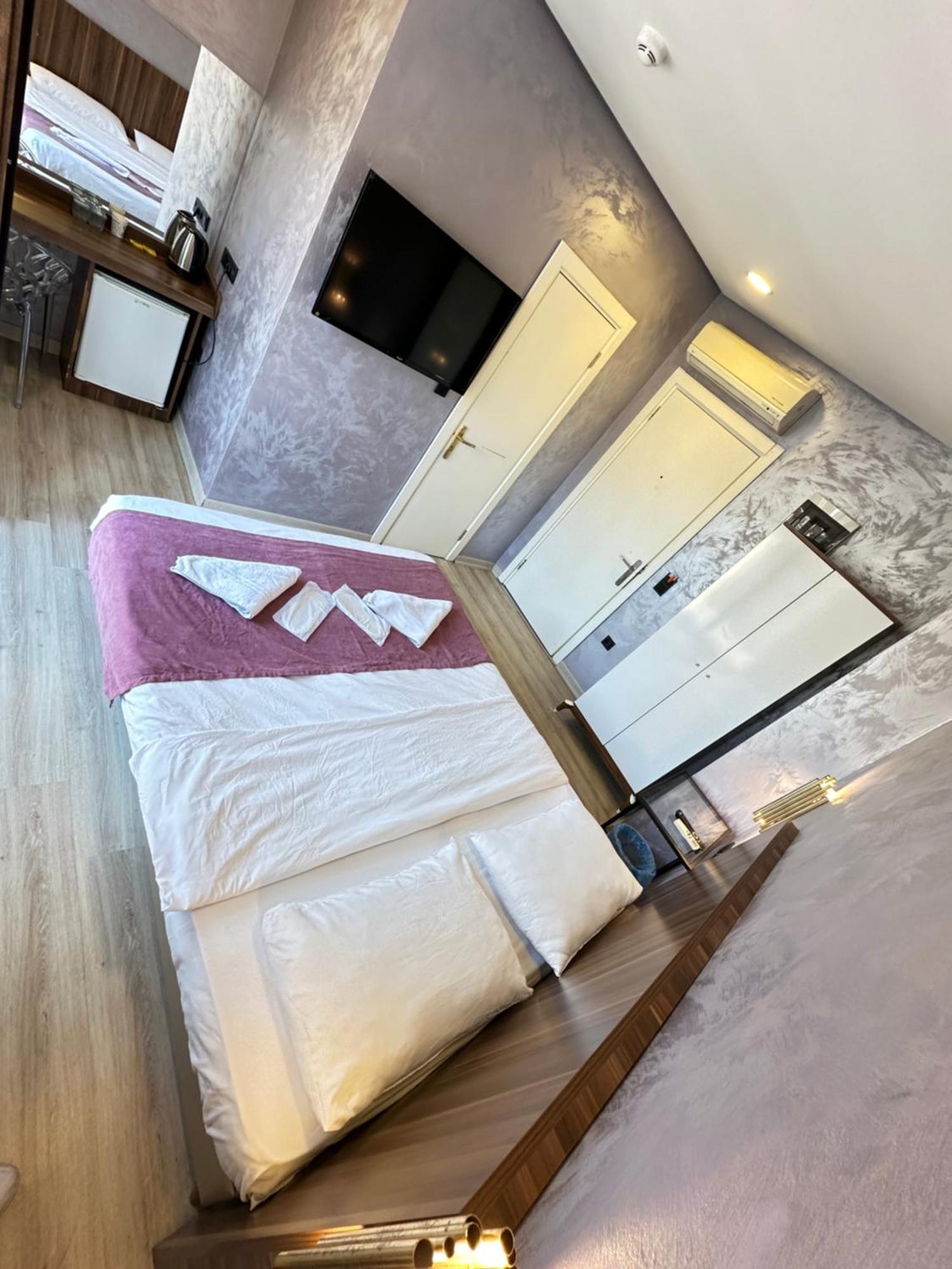 Taxim Alyon Otel