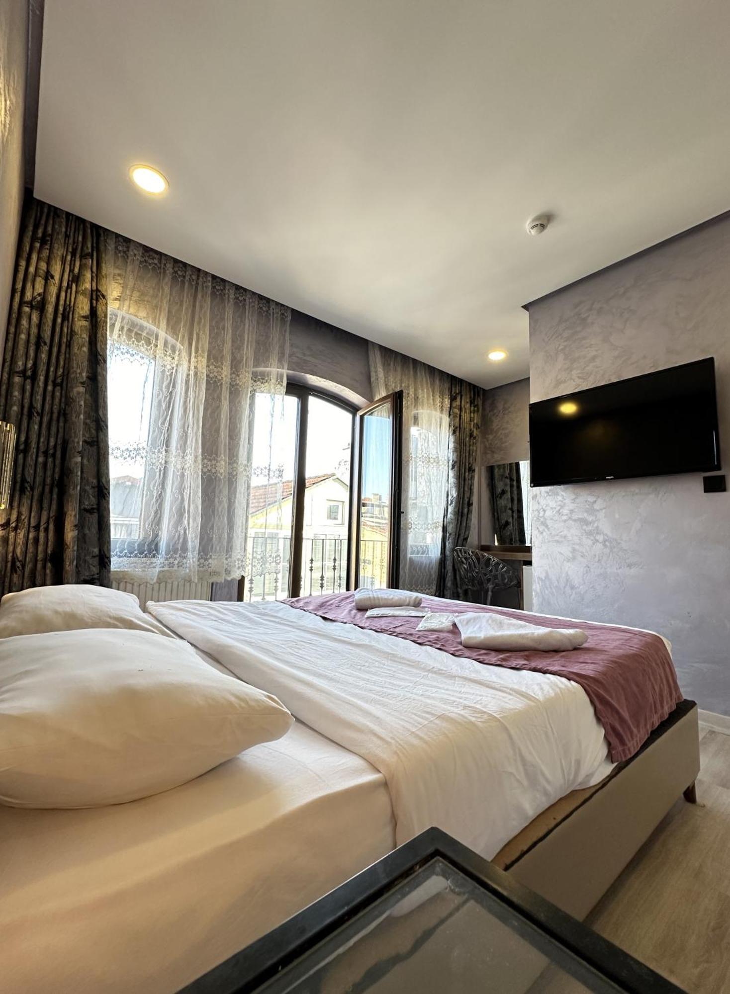 Taxim Alyon Otel