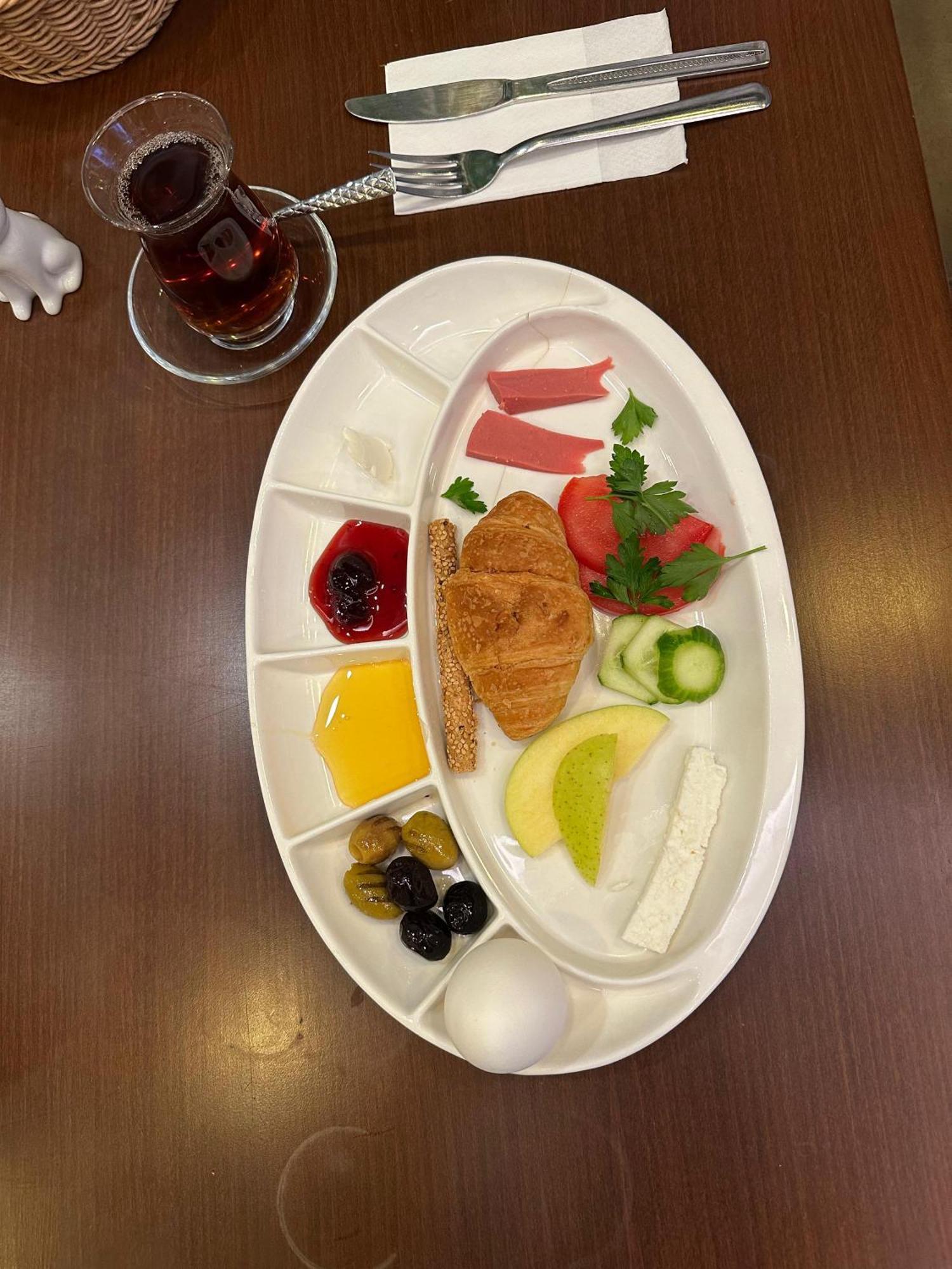 Otel Taxim Alyon