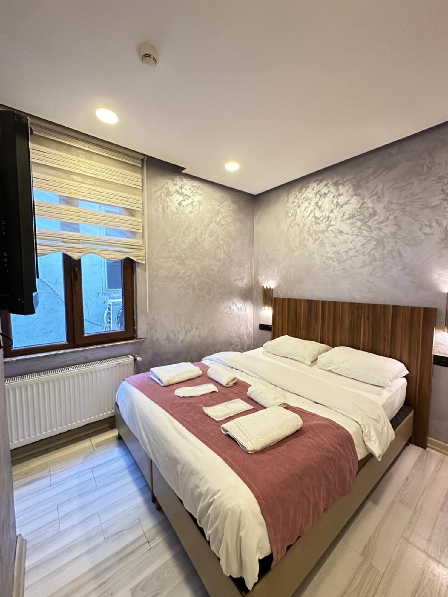 Otel Taxim Alyon 3*