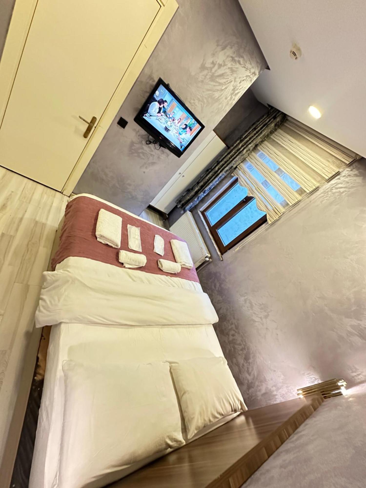 Taxim Alyon Otel 3*